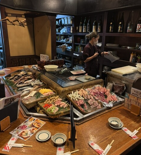 맛과 가격을 잡은 야키토리, 하타고